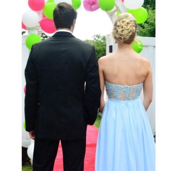 Prom/Formal Dress! - Picture 2 of 2